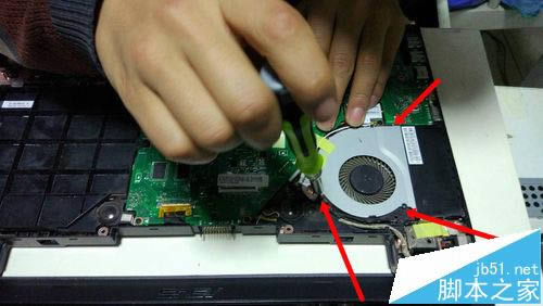 華碩X352W筆記本怎么拆機清理風扇?