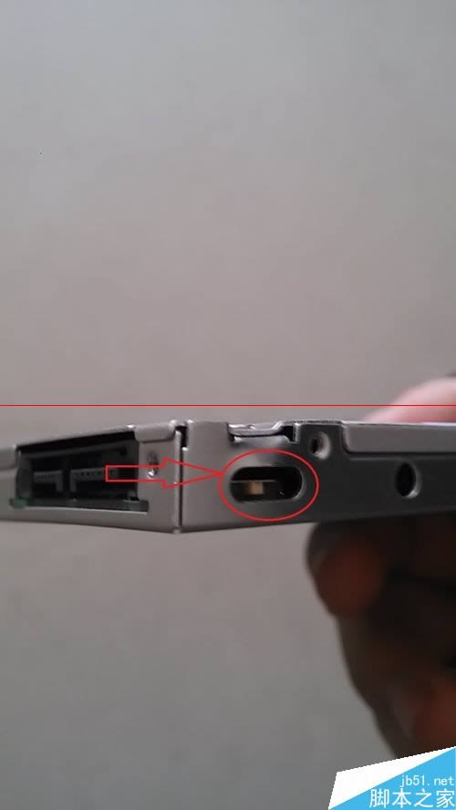 筆記本光驅位新加硬盤托架無法關機該怎么辦?