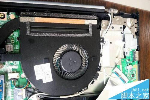聯想Ideapad 300S 14ISK筆記本怎么更換固態硬盤?