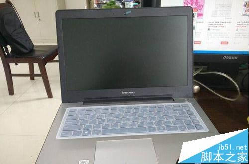 聯想Ideapad 300S 14ISK筆記本怎么更換固態硬盤?