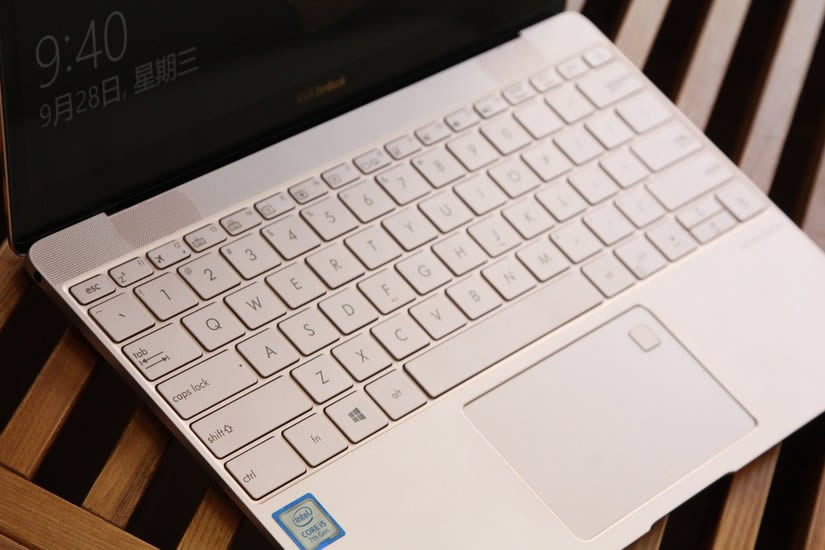 華碩靈耀3怎么樣好看嗎?華碩靈耀3筆記本圖片欣賞輕薄媲美MacBook (8/15)